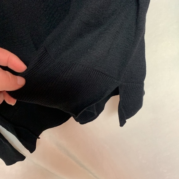 Old Navy Black Turtleneck Sweater - Picture 7 of 8